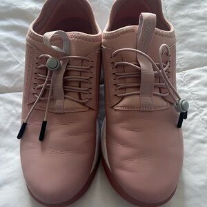 Clove sneakers